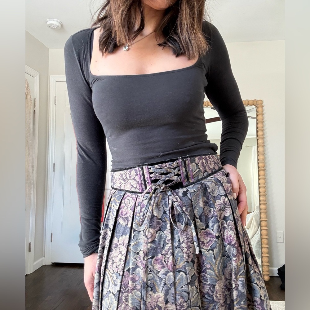 Vintage Austrian Made Tapestry Midi Skirt - Picture 2 of 10